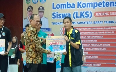 Ryuku Ananda Risva Pratama Raih Juara III LKS Bidang 3D Game Art